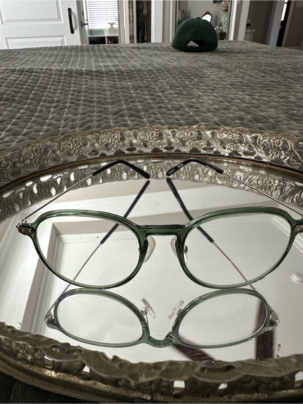 Vintage-Inspired Green Round Frame Glasses for Women